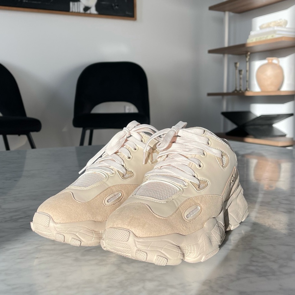 Raye sneakers